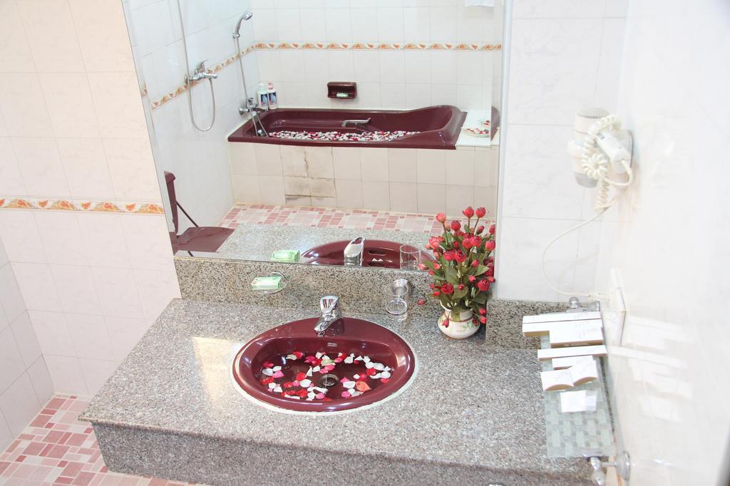 Excel Palace Hotel Yangon Luaran gambar
