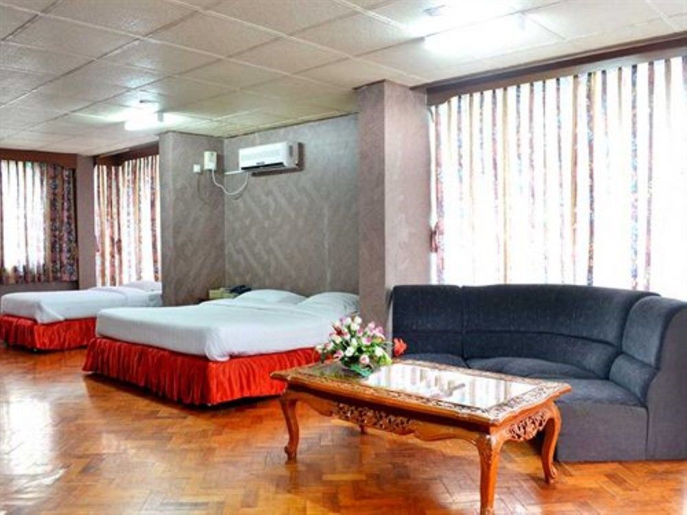 Excel Palace Hotel Yangon Luaran gambar